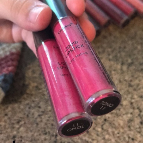 Makeup - Picture 4 of 6